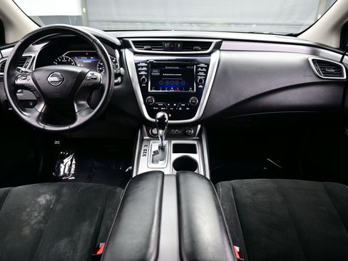 Used 2020 Nissan Murano SV image 18