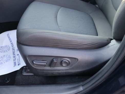 Certified 2025 Toyota RAV4 XLE FWD image 22