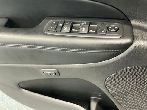 Used 2020 Jeep Grand Cherokee Limited image 34