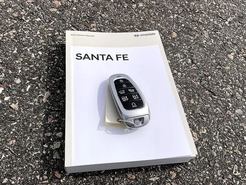 Used 2023 Hyundai Santa Fe Limited image 10