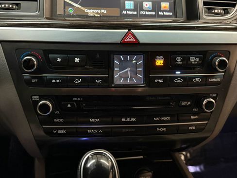 Used 2015 Hyundai Genesis 3.8 image 33