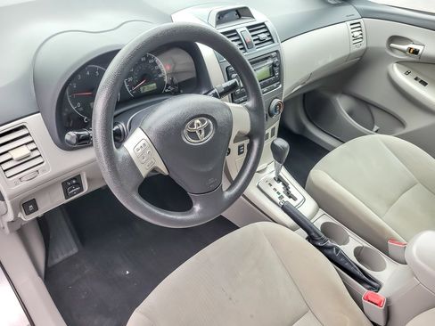 Used 2012 Toyota Corolla LE image 7