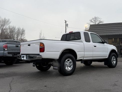 Used 2000 Toyota Tacoma 4x4 Xtracab image 13