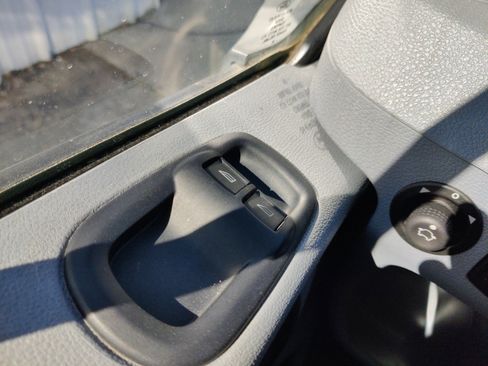 Used 2018 Ford Transit 250 148 Medium Roof image 24