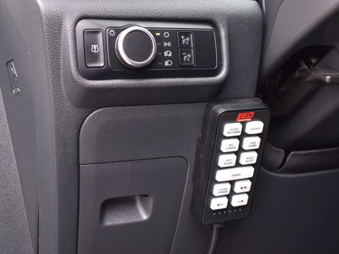 Used 2025 Ford Explorer 4WD Police Interceptor image 22
