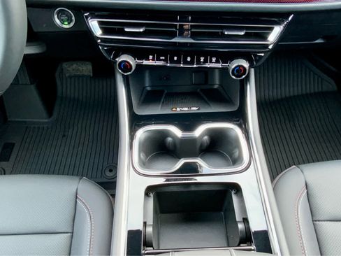 New 2026 Chevrolet Traverse Z71 w/ Enhanced Driving Package image 49