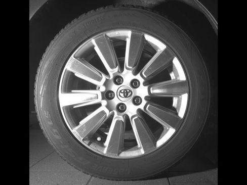 Used 2017 Toyota Sienna Limited AWD/4WD image 12