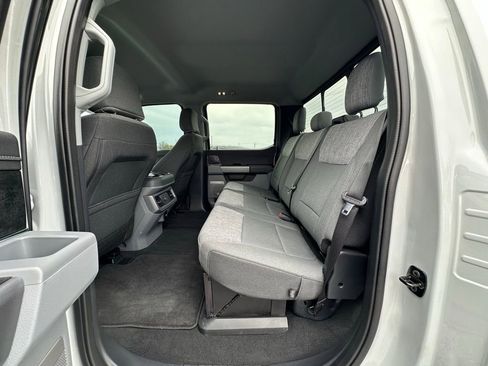 Used 2025 Ford F250 XLT w/ Black Appearance Package image 5