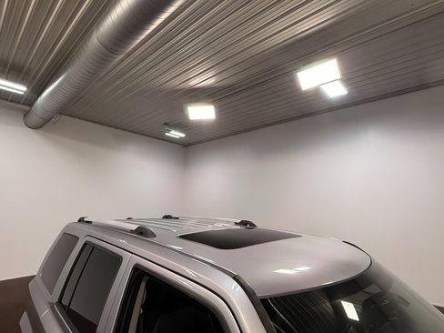 Used 2017 Jeep Patriot High Altitude AWD/4WD image 45