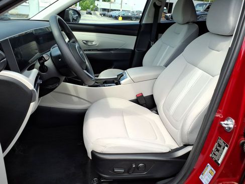 Used 2026 Hyundai Tucson SEL Plus AWD/4WD image 9