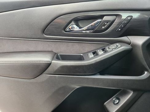 Certified 2021 Chevrolet Traverse High Country w/ LPO, Floor Liner Package AWD/4WD image 25