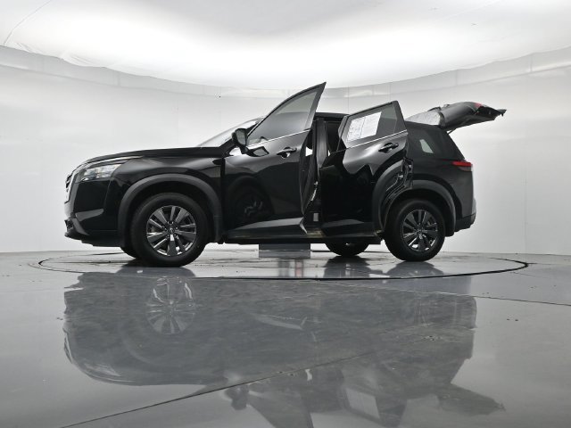 Used 2024 Nissan Pathfinder S FWD image 52