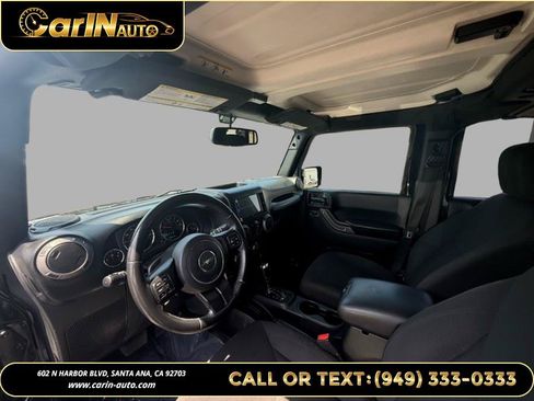 Used 2017 Jeep Wrangler Unlimited Sport w/ Quick Order Package 24S AWD/4WD image 9