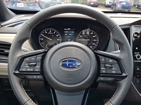 Used 2025 Subaru Forester Premium AWD/4WD image 20