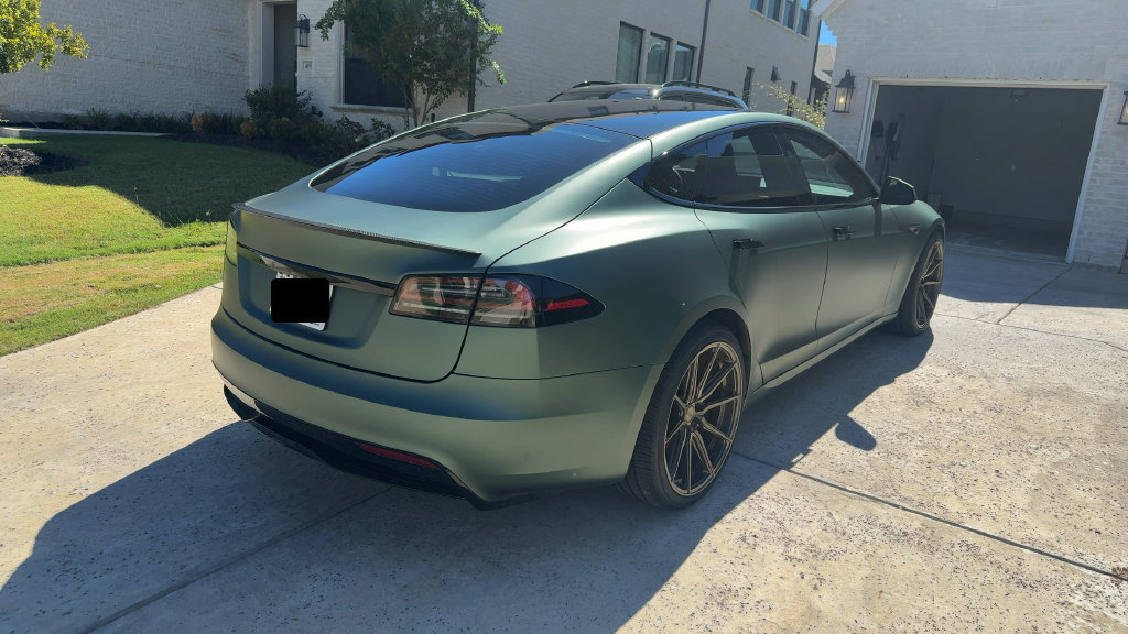 Used 2024 Tesla Model S Plaid AWD/4WD image 10