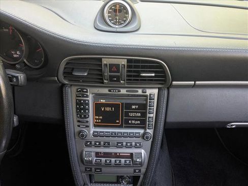Used 2005 Porsche 911 Carrera image 15