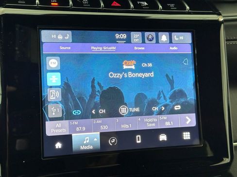 New 2025 Jeep Grand Cherokee Laredo image 34