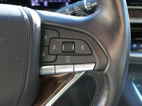 Certified 2023 Cadillac Escalade ESV Sport Platinum w/ Heavy-Duty Trailer Package image 17