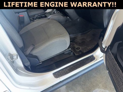 Used 2024 Jeep Gladiator Willys image 37