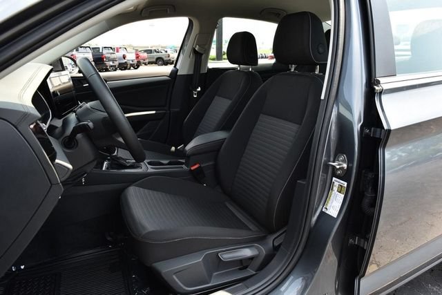 Used 2026 Volkswagen Jetta S FWD image 19