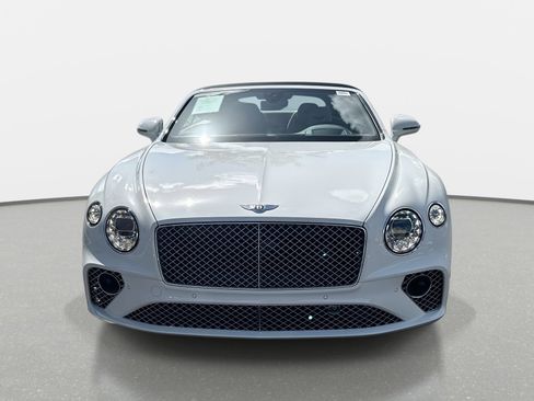 Used 2020 Bentley Continental GT V8 image 8