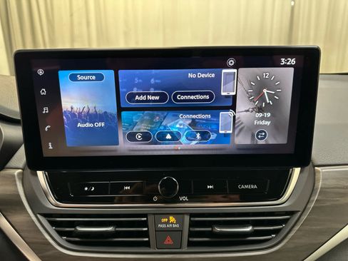 New 2025 Nissan Altima 2.5 SV image 15