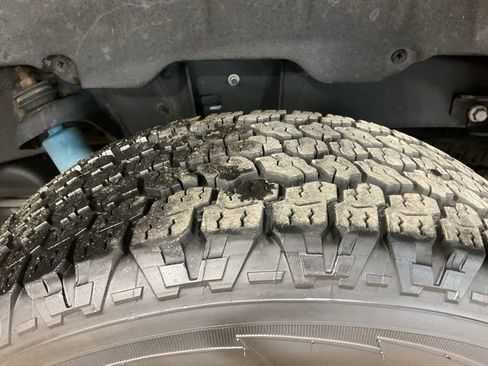 Used 2018 Toyota Tundra SR5 w/ TRD Off Road Package image 8