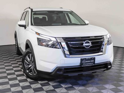 Used 2024 Nissan Pathfinder SV