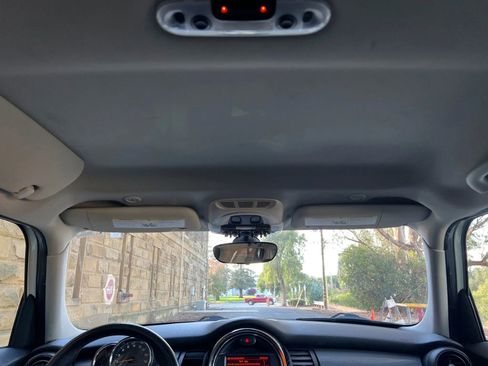 Used 2015 MINI Cooper 4-Door Hardtop image 20