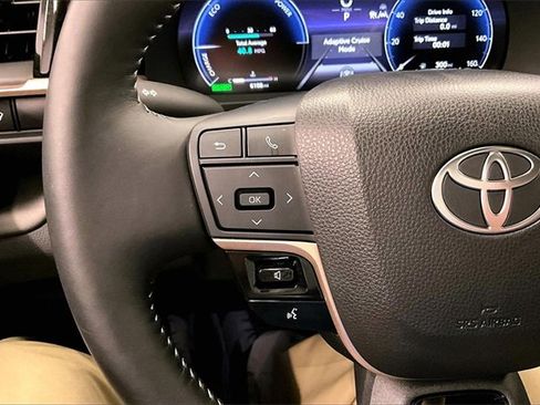 Used 2025 Toyota Crown Nightshade image 23