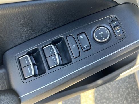 Used 2023 Acura Integra A-Spec image 17