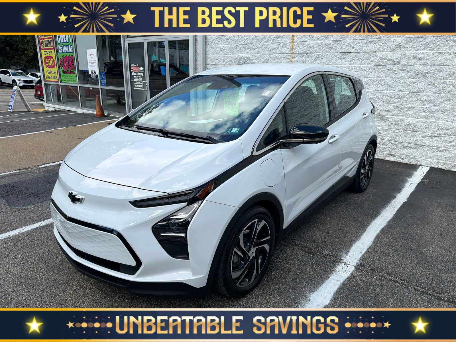 Used 2023 Chevrolet Bolt LT w/ Infotainment Package FWD image 1