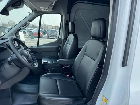 New 2026 Ford Transit 250 148 Medium Roof w/ Load Area Protection Package image 11