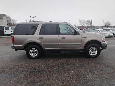 Used 2001 Ford Expedition XLT image 4