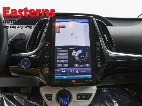Used 2018 Toyota Prius Prime Advanced FWD image 12