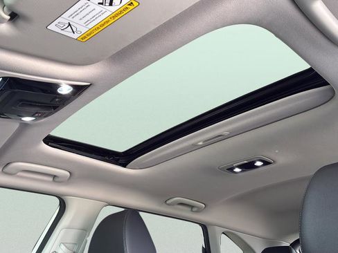 Used 2025 Kia Seltos EX w/ EX Sunroof Package FWD image 15