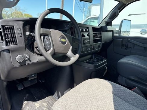 New 2024 Chevrolet Express 3500 w/ Power Convenience Package image 9