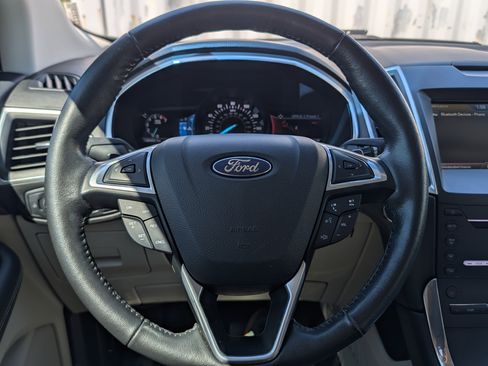 Used 2015 Ford Edge Titanium w/ Technology Package image 27