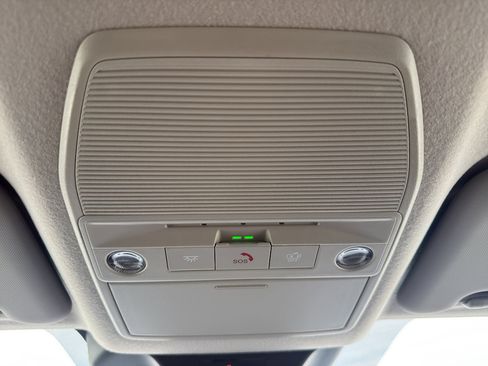 New 2026 Nissan Kicks SR w/ Cold Weather Package image 23