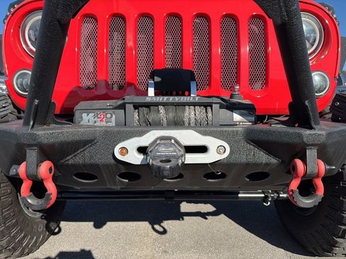 Used 2013 Jeep Wrangler Unlimited Sport image 17