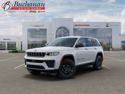 New 2026 Jeep Grand Cherokee Altitude