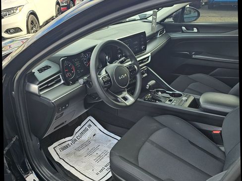 Used 2022 Kia K5 LXS image 6