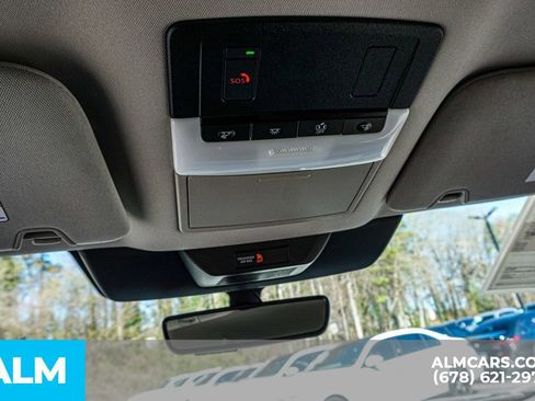 Used 2025 Nissan Pathfinder SL image 34