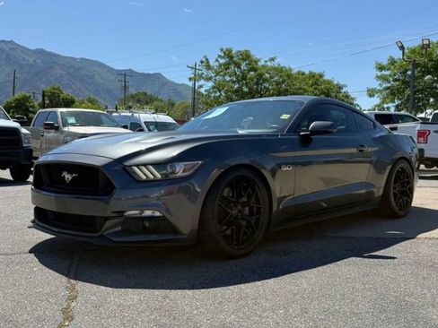 Used 2017 Ford Mustang GT RWD image 2