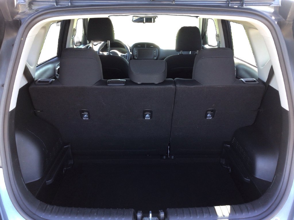 Used 2024 Kia Soul LX w/ Option Group 015 FWD image 13