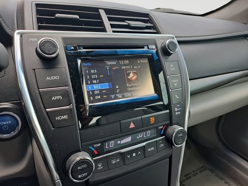 Used 2015 Toyota Camry XLE FWD image 25