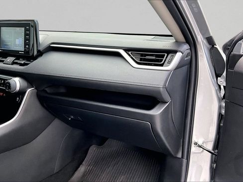 Certified 2022 Toyota RAV4 XLE w/ Convenience Package image 25