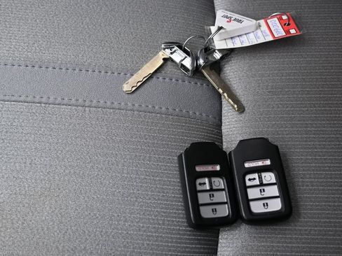 Used 2018 Honda Accord EX image 29
