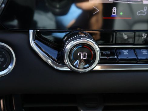 New 2026 GMC Canyon Elevation w/ Convenience Package image 30