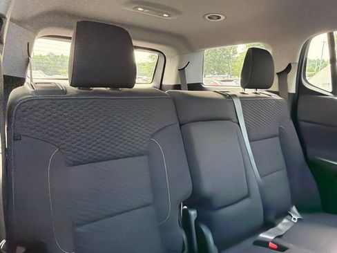 Used 2019 GMC Acadia SLE FWD image 32